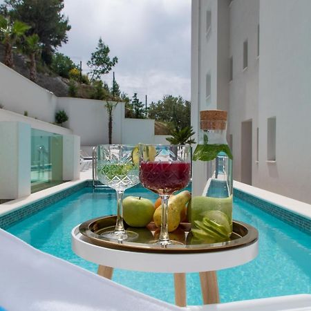 Villa Smaragd - Lapis - Luxury Apartment With Shared Pool Makarska Exterior photo
