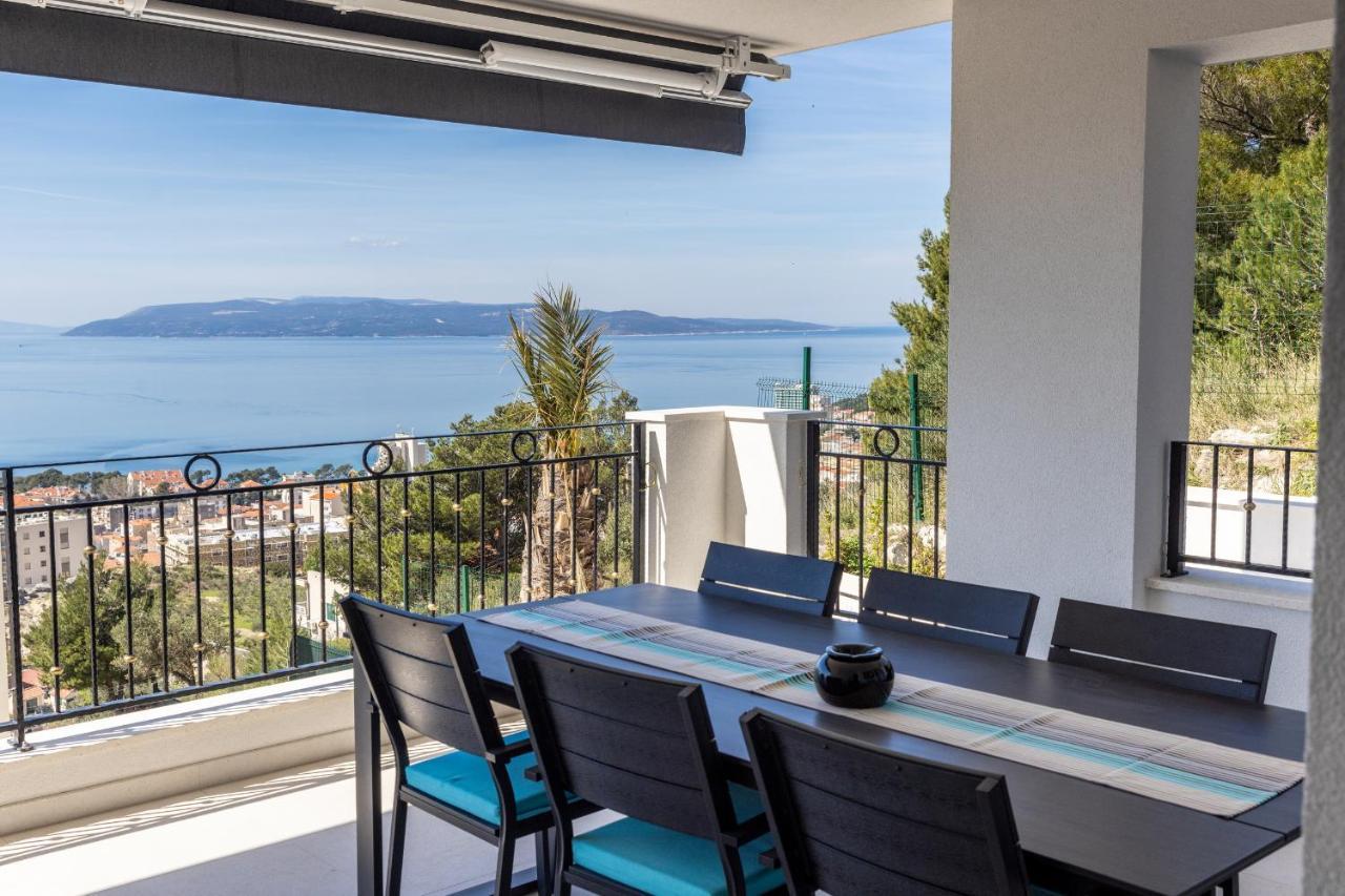 Villa Smaragd - Lapis - Luxury Apartment With Shared Pool Makarska Exterior photo