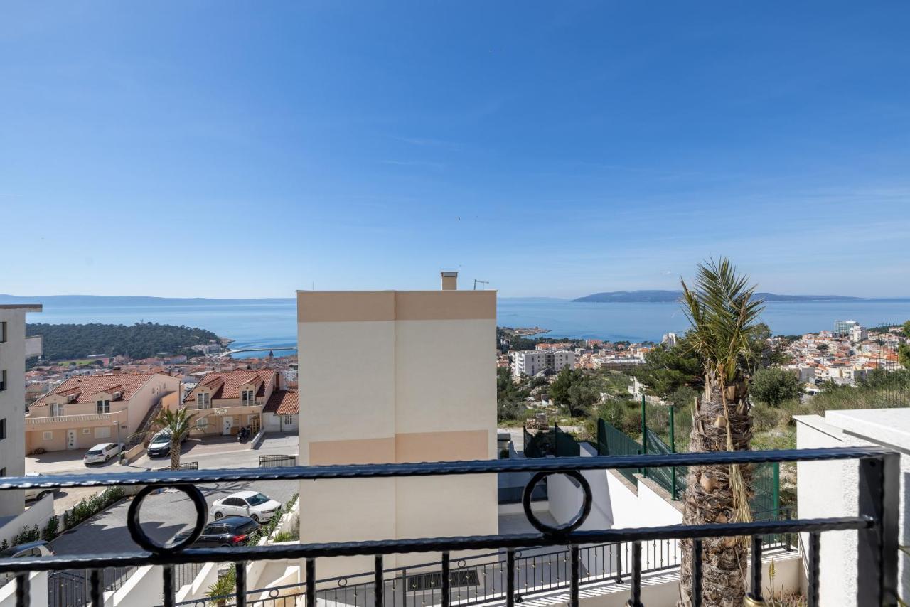 Villa Smaragd - Lapis - Luxury Apartment With Shared Pool Makarska Exterior photo
