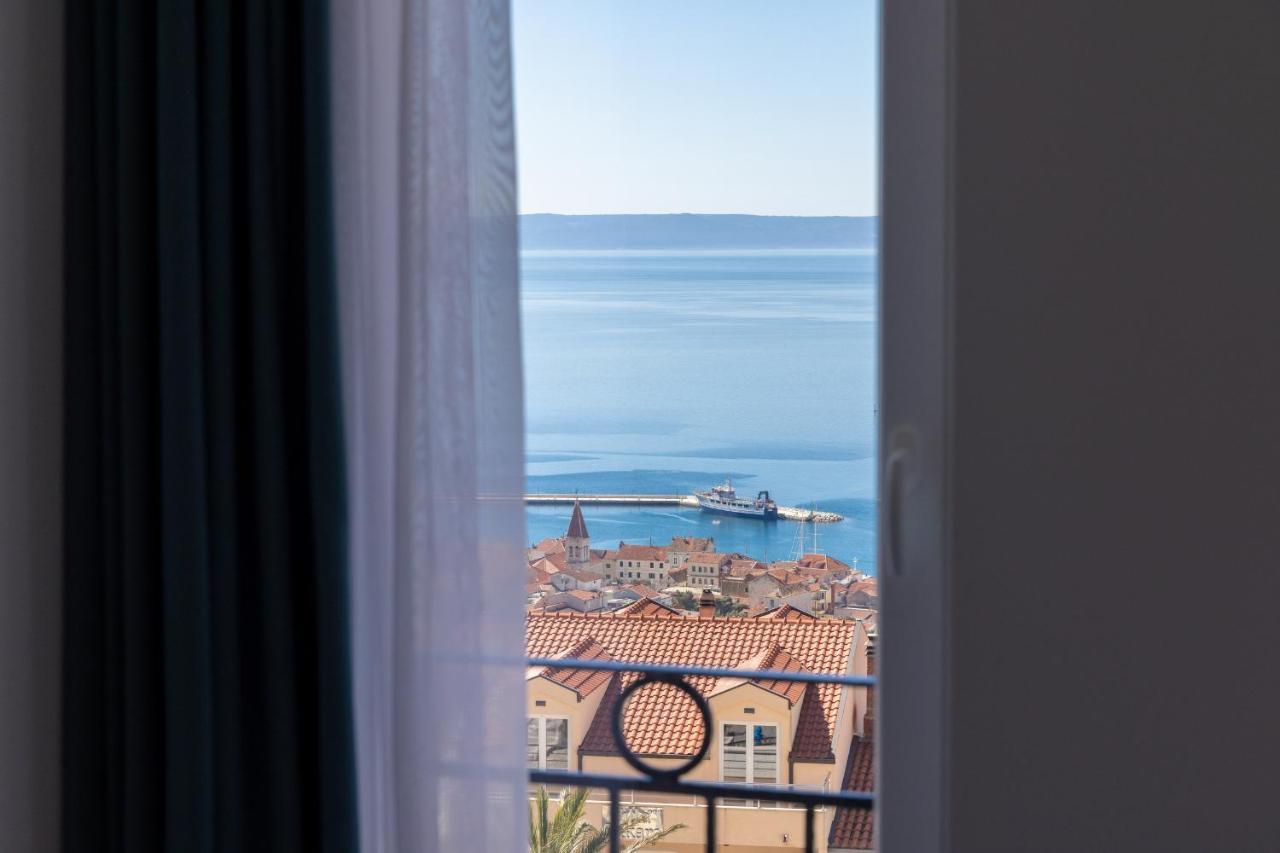 Villa Smaragd - Lapis - Luxury Apartment With Shared Pool Makarska Exterior photo