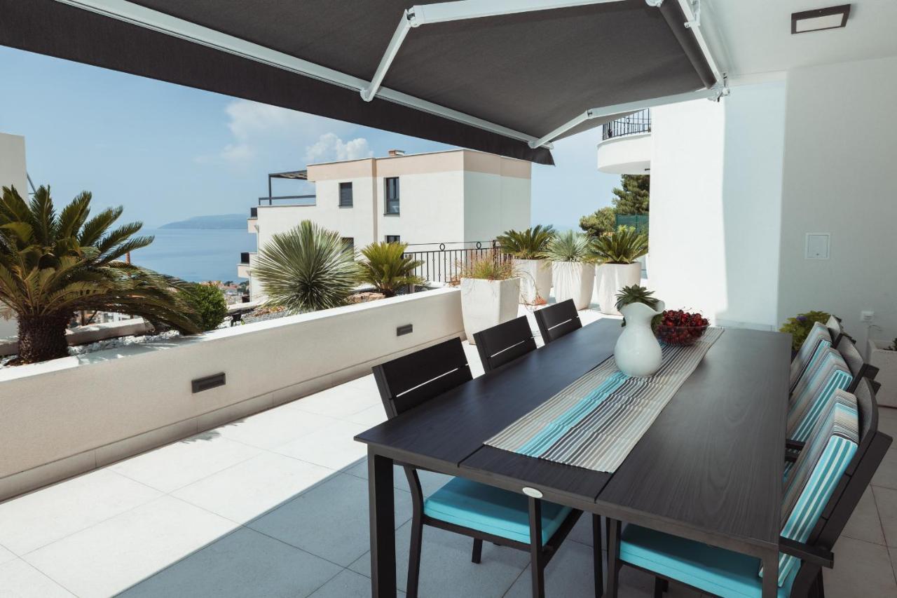 Villa Smaragd - Lapis - Luxury Apartment With Shared Pool Makarska Exterior photo