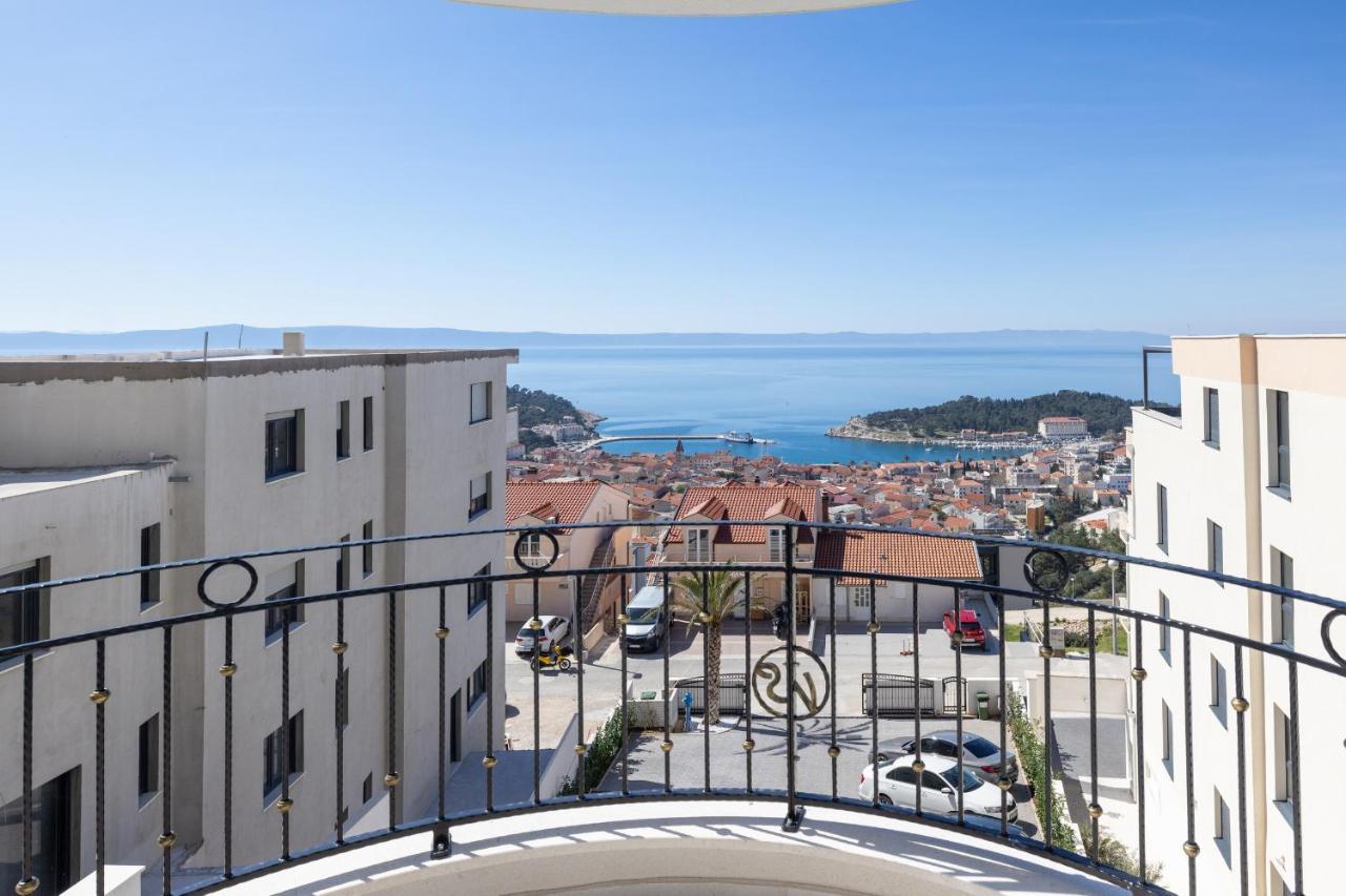 Villa Smaragd - Lapis - Luxury Apartment With Shared Pool Makarska Exterior photo
