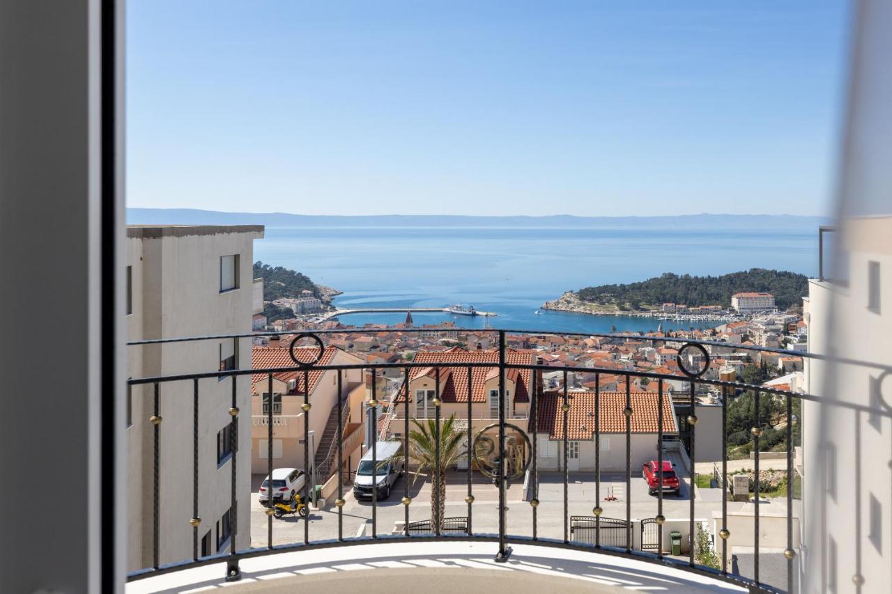 Villa Smaragd - Lapis - Luxury Apartment With Shared Pool Makarska Exterior photo
